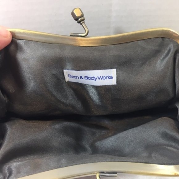 Silver Gold Purple Thumbtwist Rhinestone Cosmetic Makeup Evening Clutch Purse - Picture 5 of 7